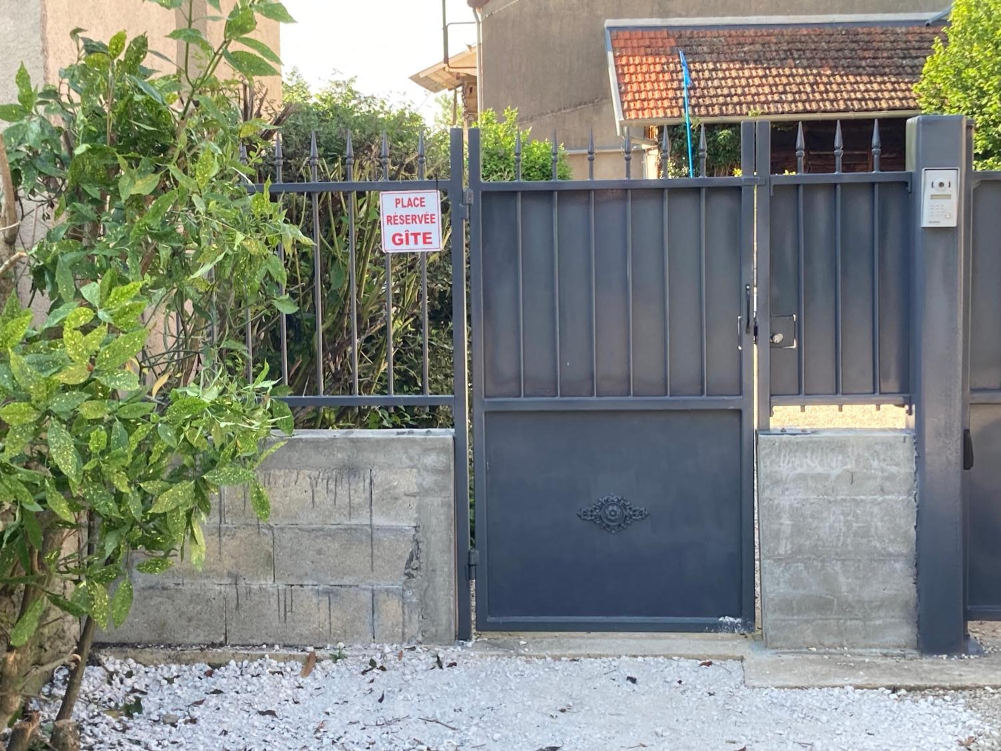 Gite Des Bons Voisins Marigny-le-Cahouet Eksteriør bilde