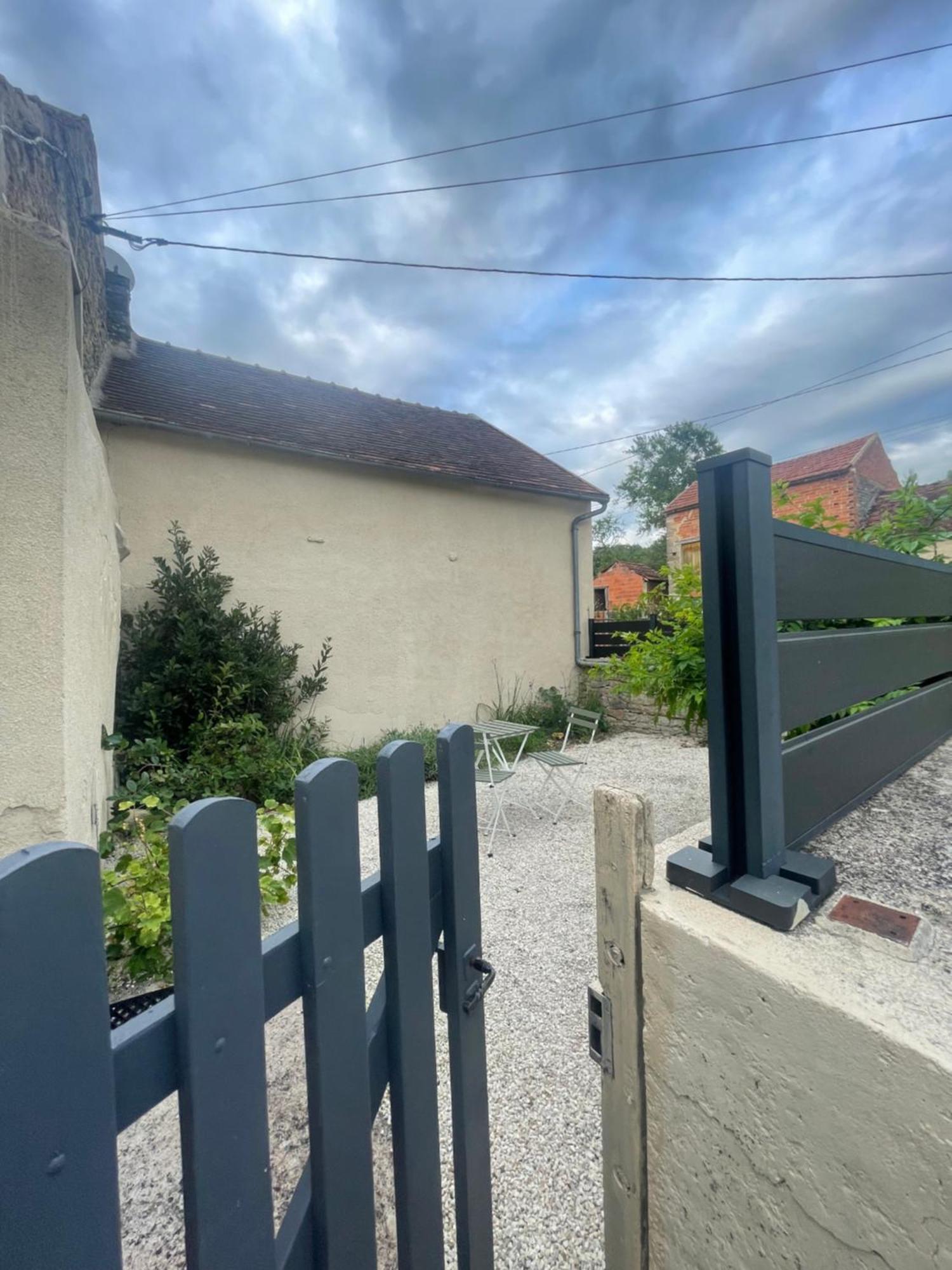 Gite Des Bons Voisins Marigny-le-Cahouet Eksteriør bilde